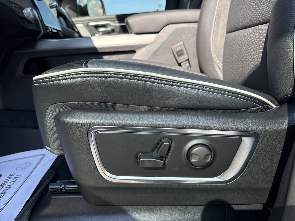 New 2026 RAM 1500 Laramie w/ Night Edition image 12