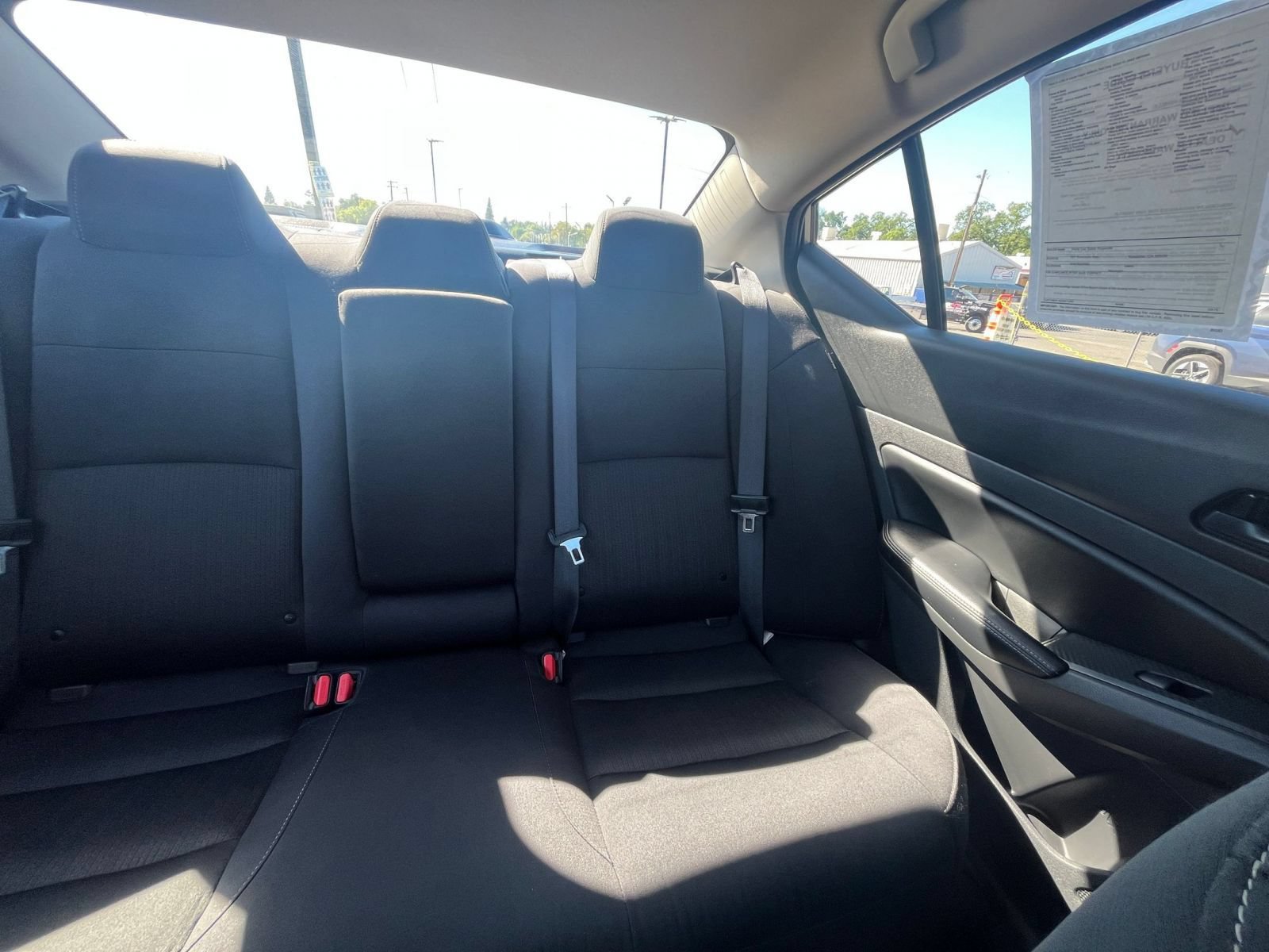 Used 2025 Nissan Altima 2.5 SV FWD image 37