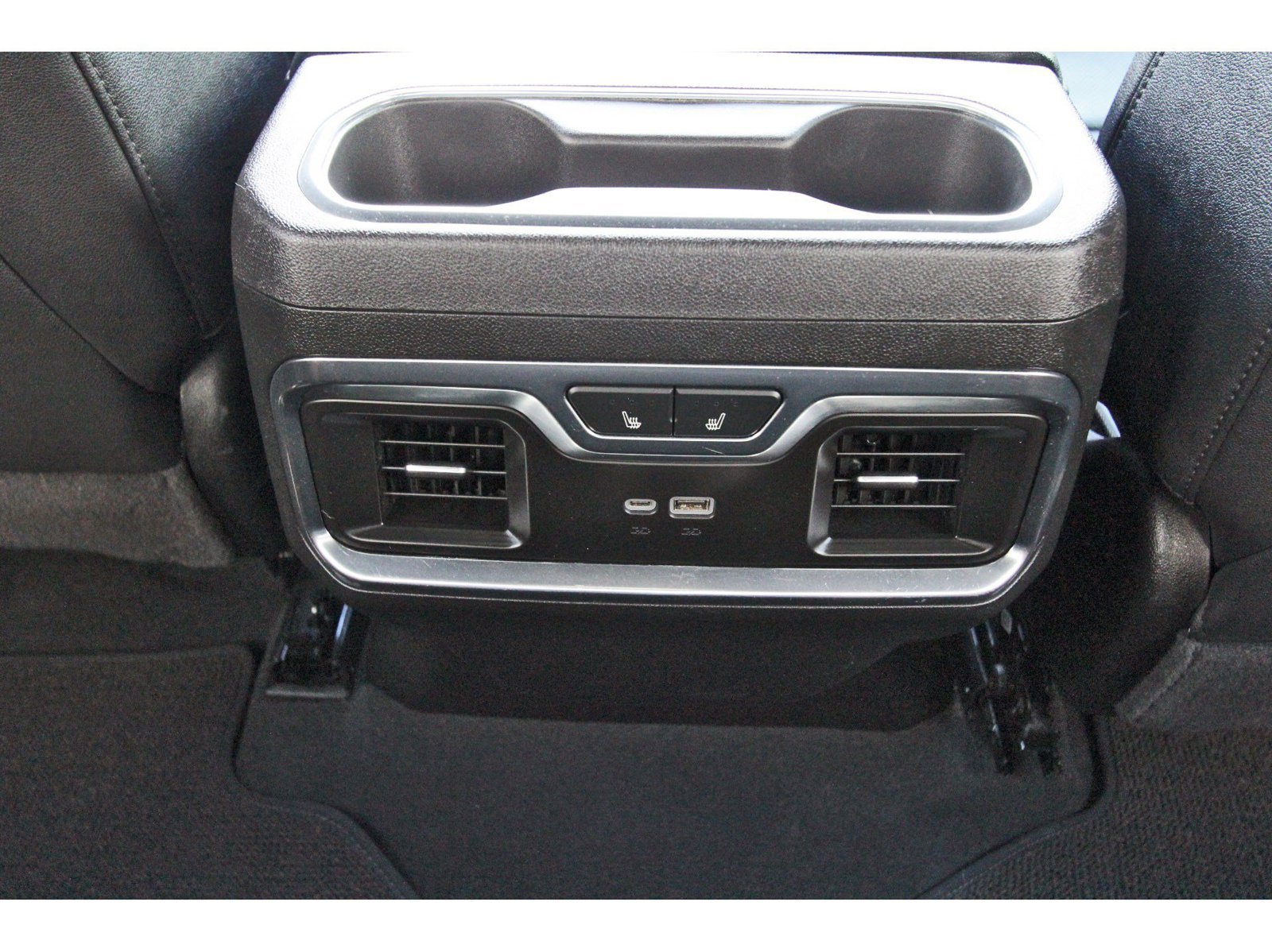 Used 2025 Chevrolet Silverado 3500 High Country w/ High Country Premium Package AWD/4WD image 15