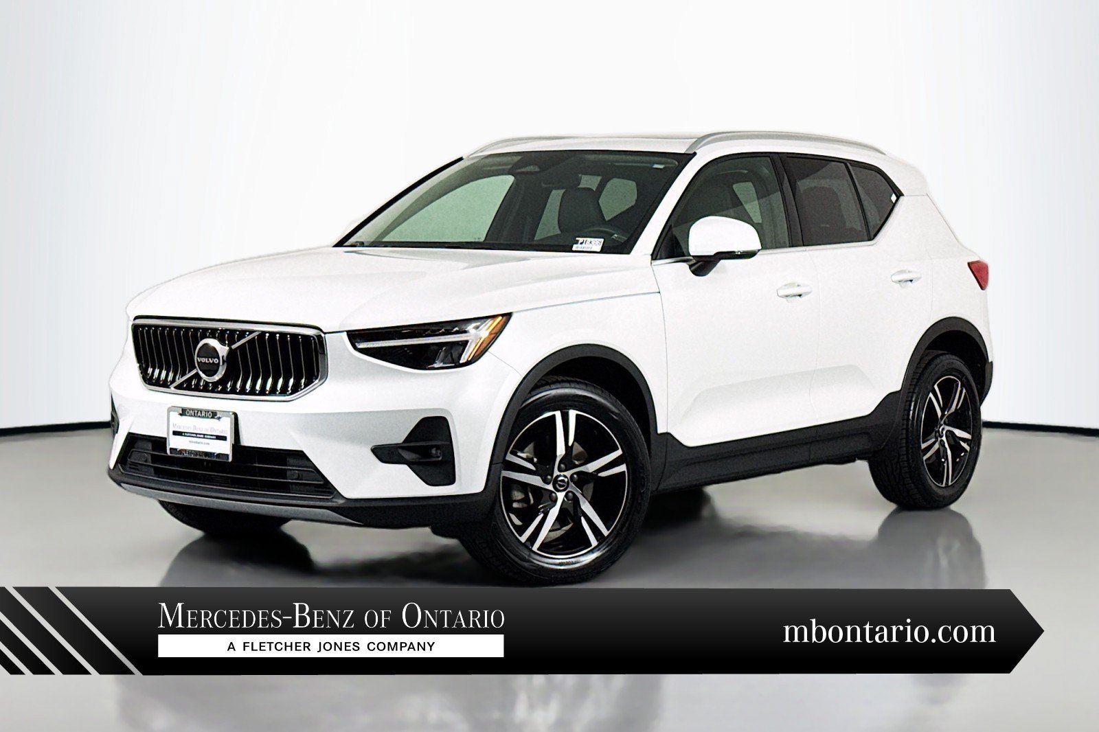 Used 2023 Volvo XC40 B5 Plus