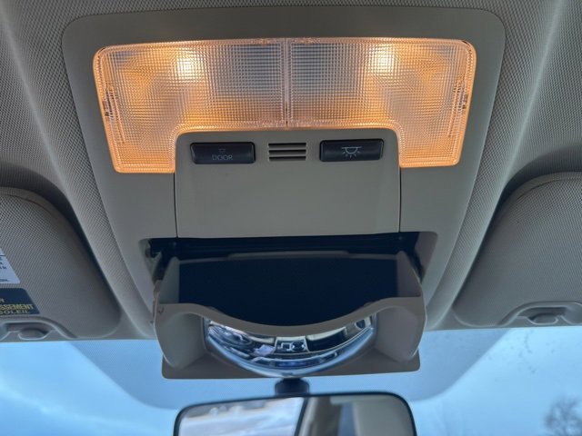 Used 2016 Toyota Highlander Plus image 27