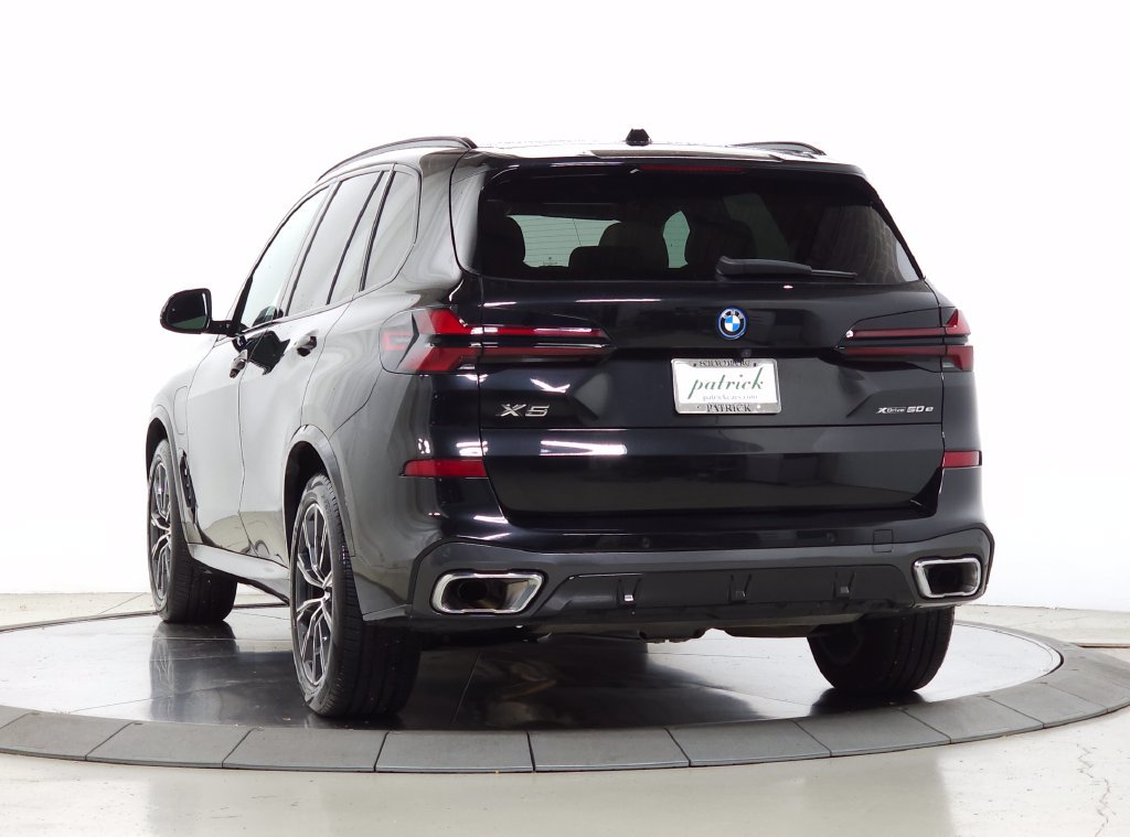 Used 2024 BMW X5 xDrive50e w/ M Sport Package AWD/4WD image 6