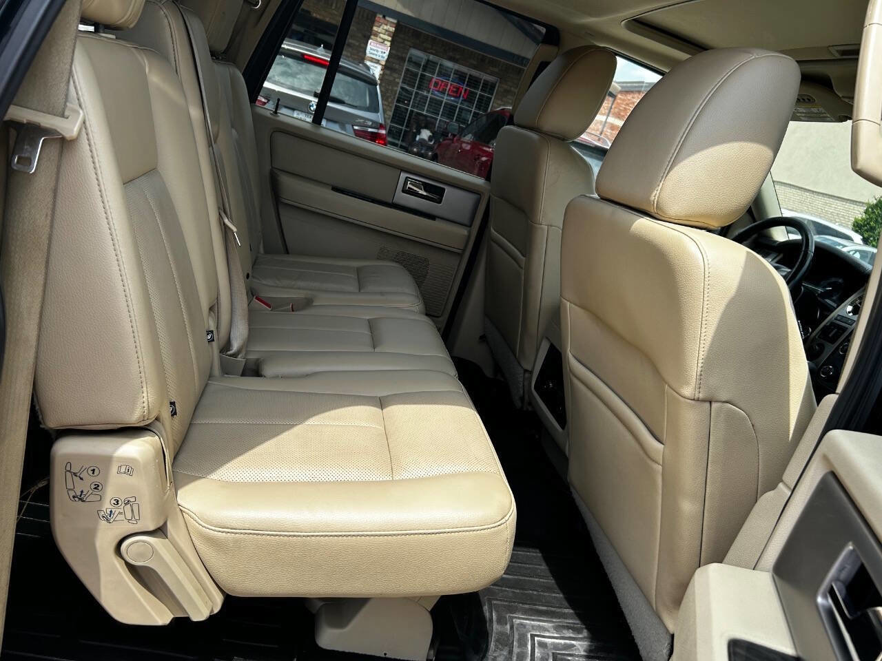 Used 2017 Ford Expedition Max Limited image 14