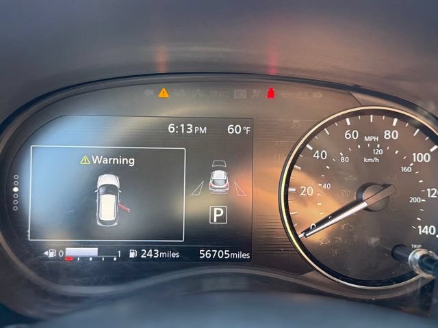 Used 2023 Nissan Kicks SR w/ SR Premium Package FWD image 25