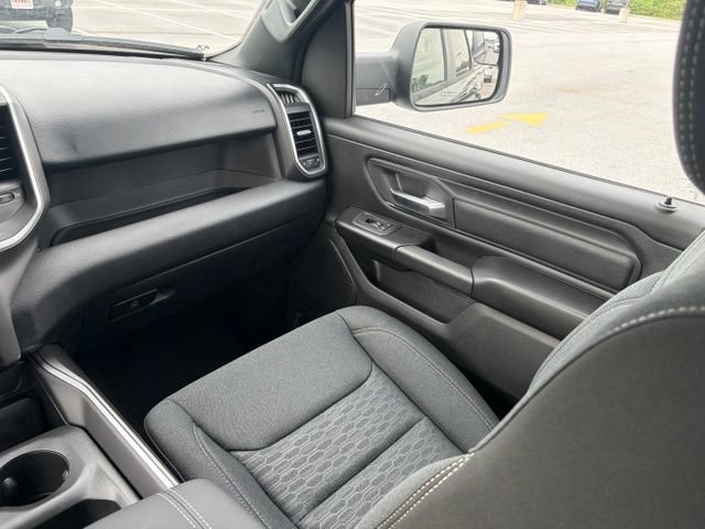 New 2026 RAM 1500 Express AWD/4WD image 34