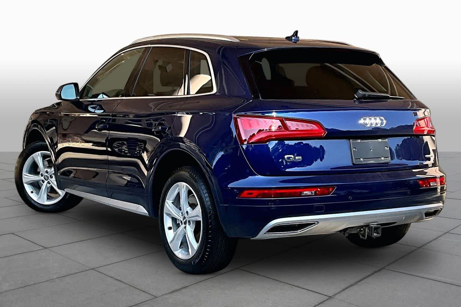 Used 2020 Audi Q5 2.0T Premium w/ Convenience Package AWD/4WD image 12
