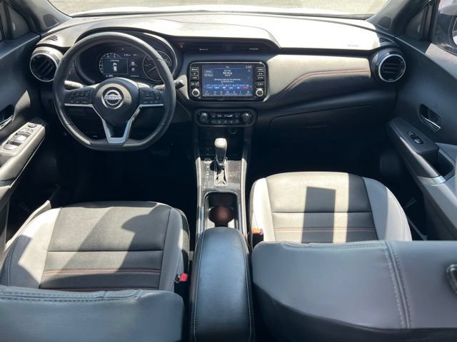 Used 2023 Nissan Kicks SR w/ SR Premium Package FWD image 11