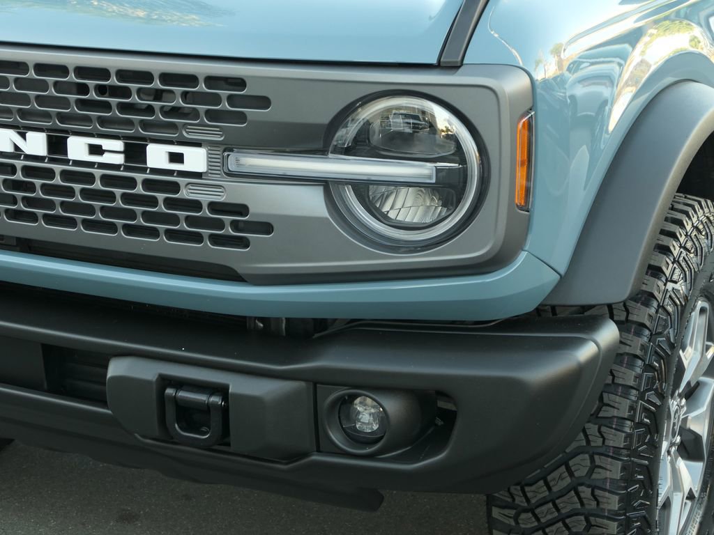 Used 2023 Ford Bronco Badlands image 10