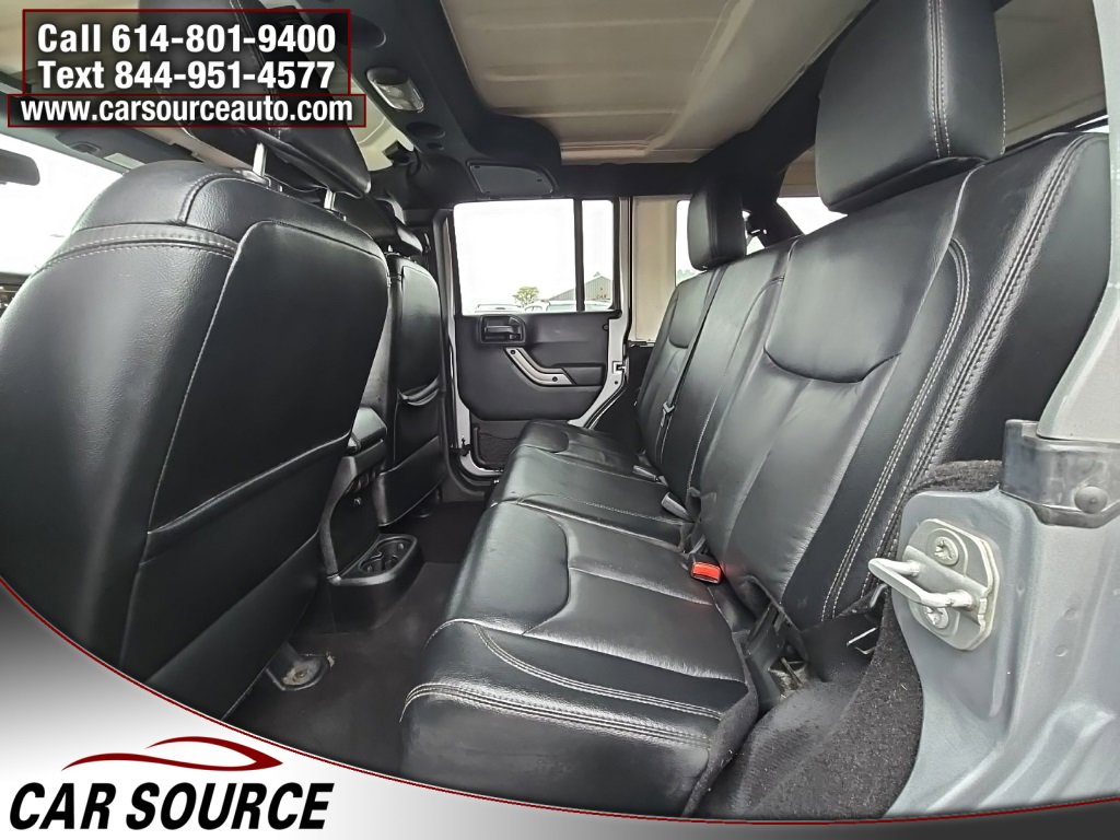 Used 2018 Jeep Wrangler Unlimited Sahara w/ Dual Top Group image 19