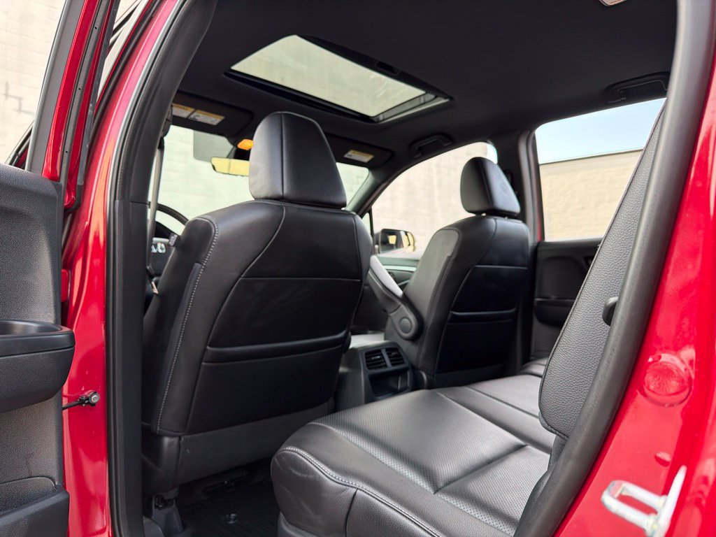 Used 2023 Honda Passport EX-L image 16