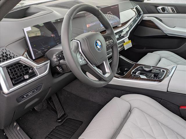 New 2026 BMW X5 xDrive50e w/ Climate Comfort Package image 3