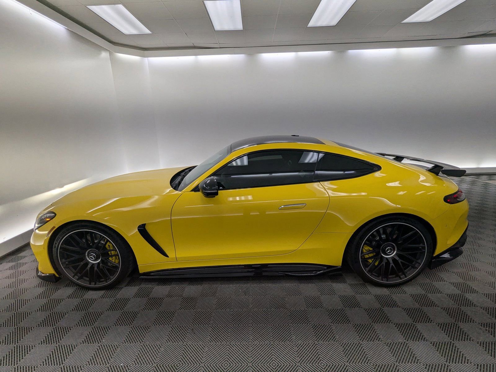 Used 2024 Mercedes-Benz AMG GT 55 image 2