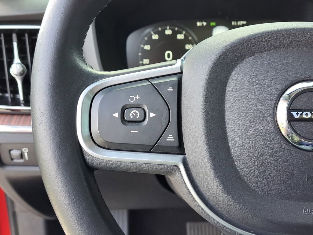 Used 2021 Volvo S60 T5 Momentum w/ Premium Package FWD image 19