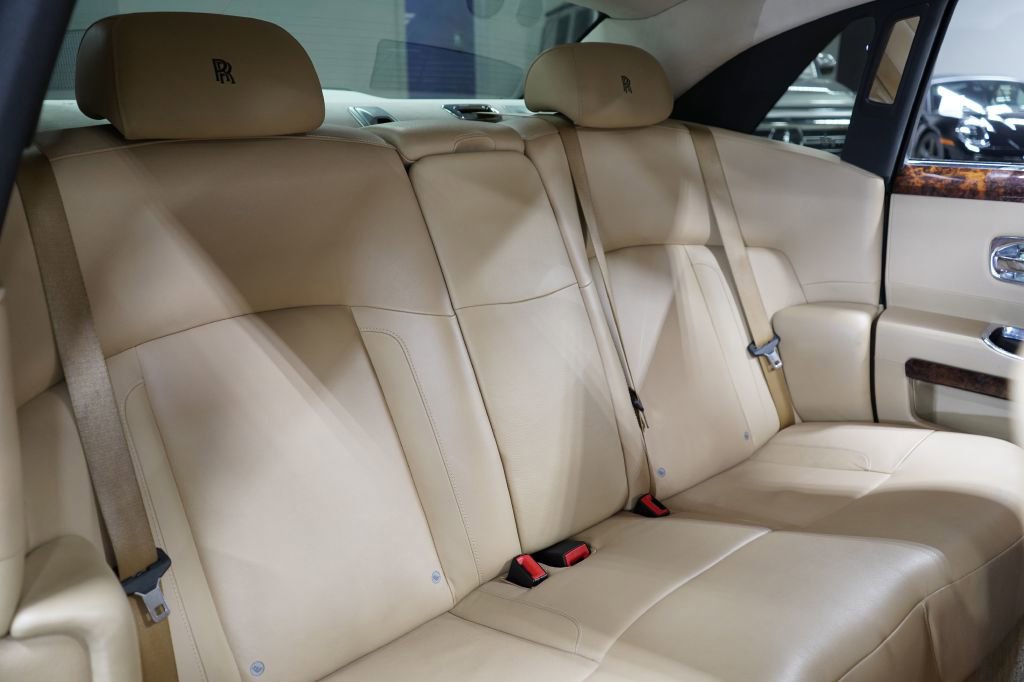Used 2010 Rolls-Royce Ghost RWD image 38