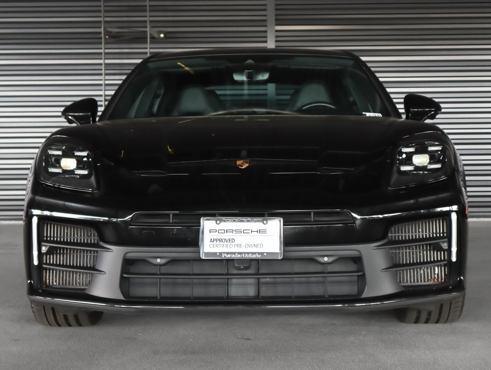 Certified 2025 Porsche Panamera RWD image 8