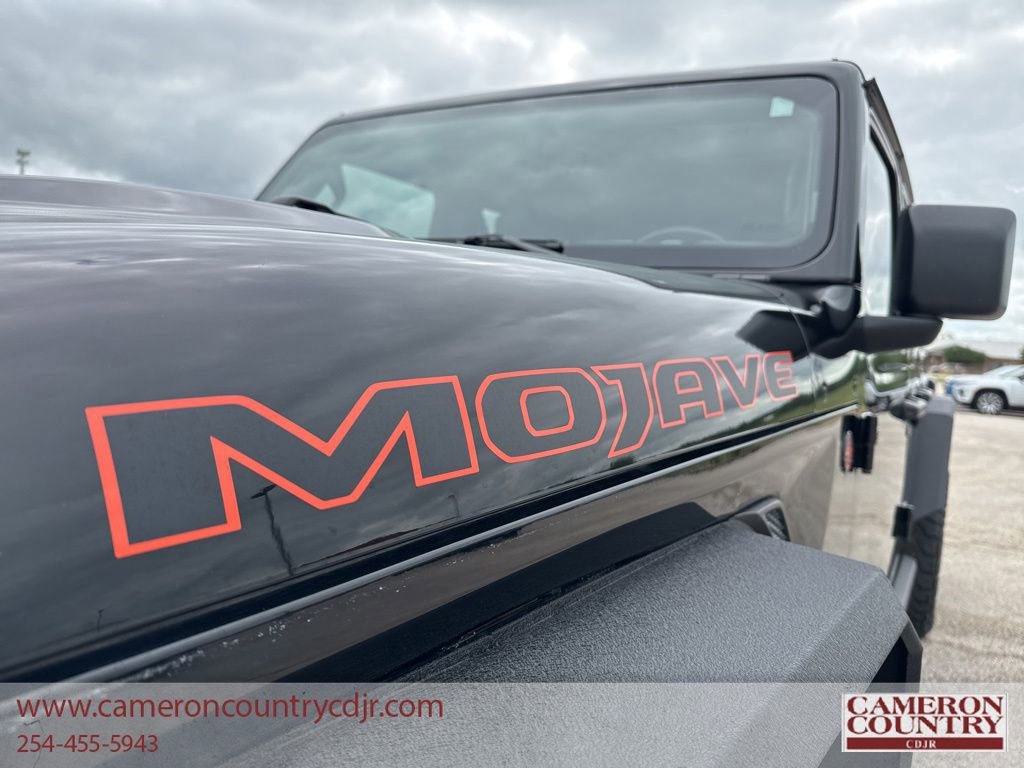 Used 2023 Jeep Gladiator Mojave w/ Cold Weather Group AWD/4WD image 22