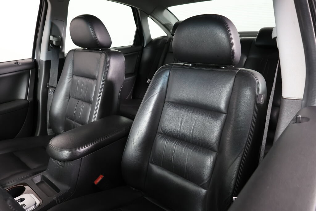 Used 2005 Ford Five Hundred Limited AWD/4WD image 11