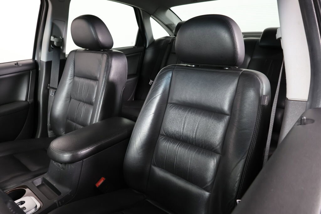 Used 2005 Ford Five Hundred Limited image 11