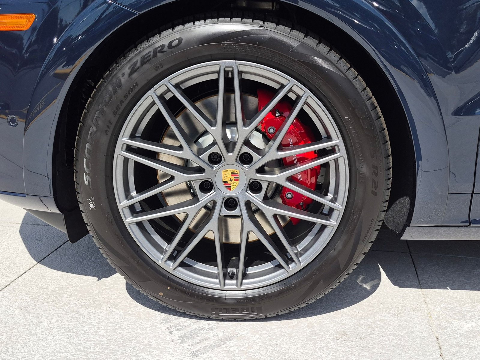 New 2026 Porsche Cayenne GTS AWD/4WD image 29