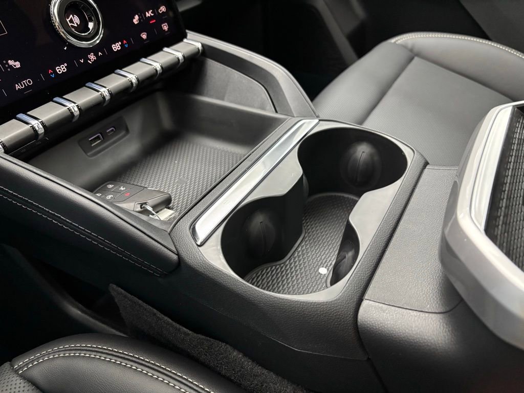 New 2026 GMC Terrain Elevation w/ Elevation Premium Package image 30