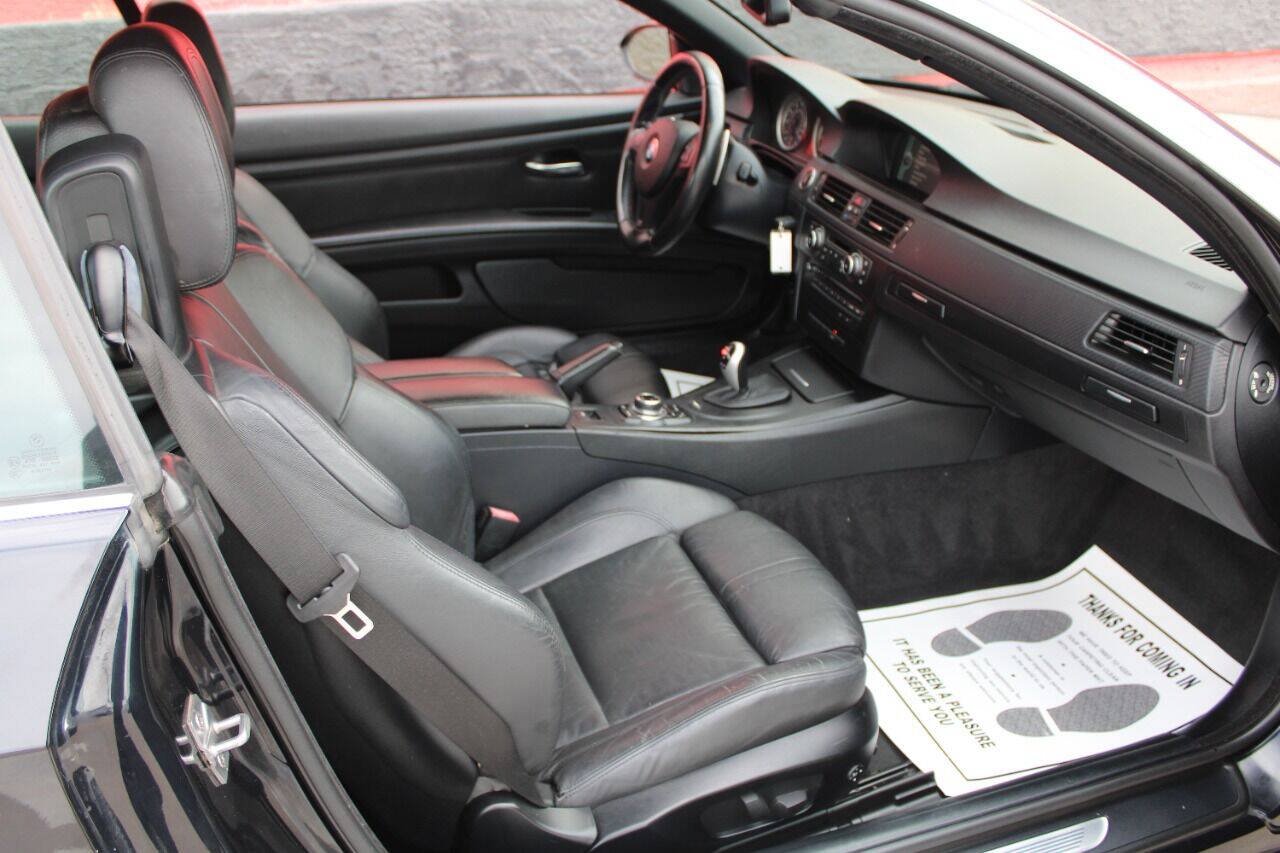Used 2012 BMW M3 Convertible w/ Premium Pkg RWD image 19