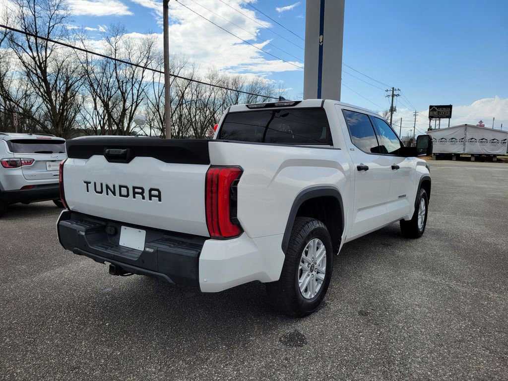 Used 2022 Toyota Tundra SR5 w/ SR5 Convenience Package image 6