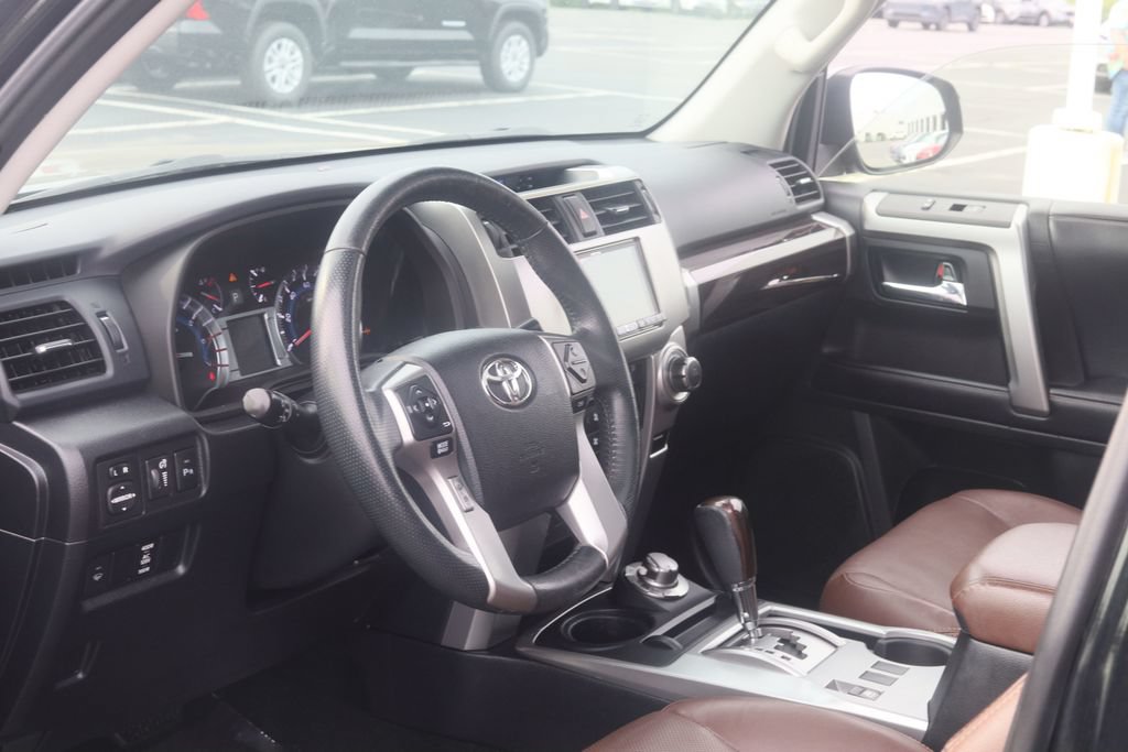 Certified 2019 Toyota 4Runner Limited AWD/4WD image 9