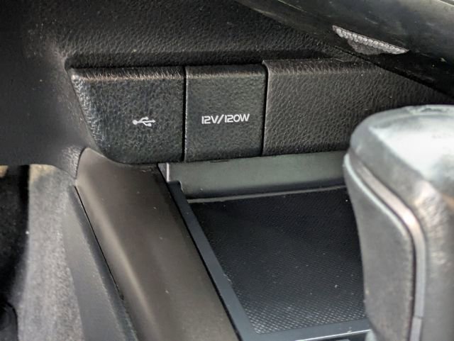 Used 2022 Toyota Camry SE image 17