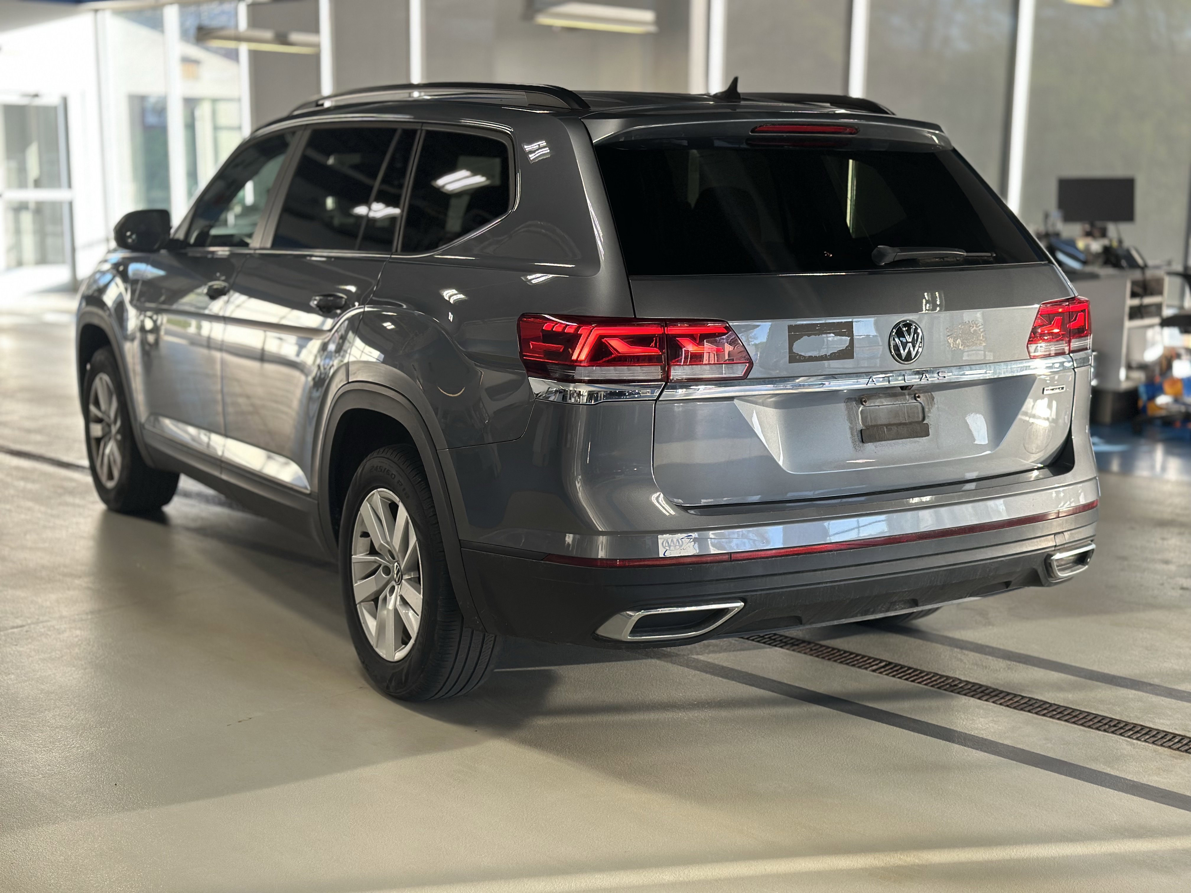 Used 2021 Volkswagen Atlas S AWD/4WD image 8
