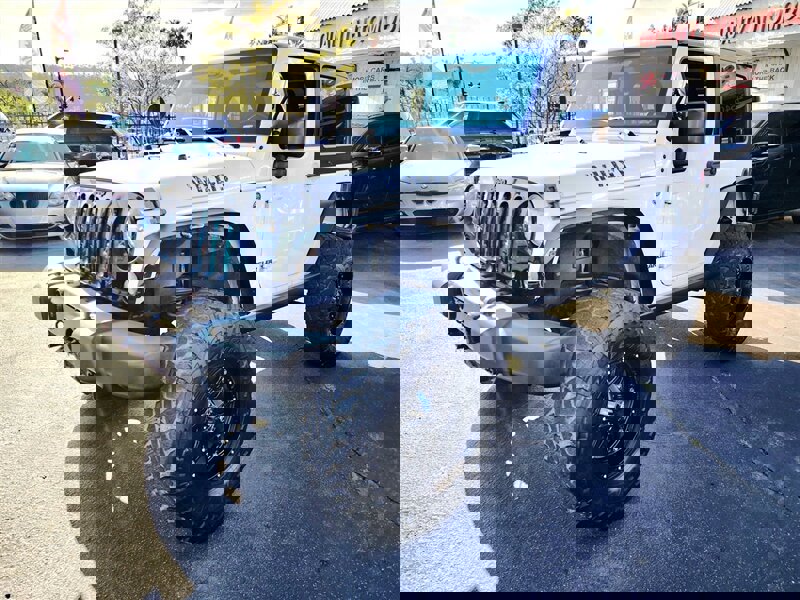 Used 2016 Jeep Wrangler Sport image 2