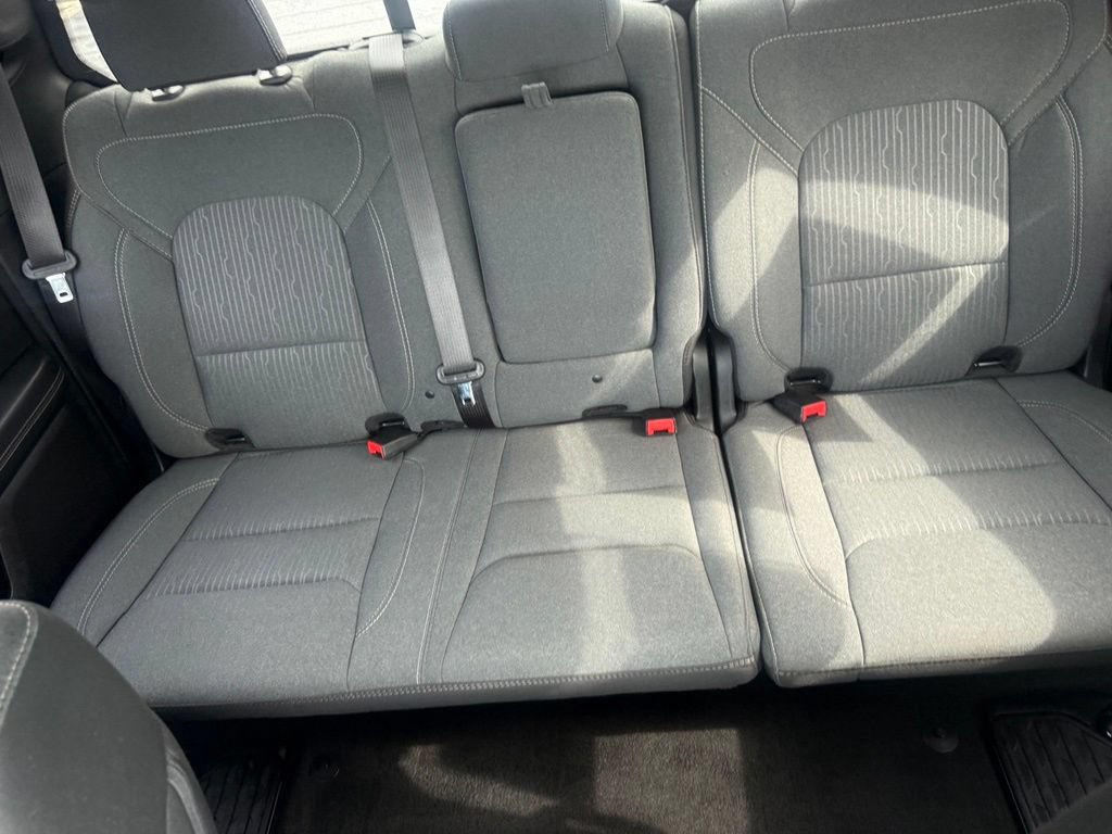 Used 2024 RAM 1500 Big Horn AWD/4WD image 36