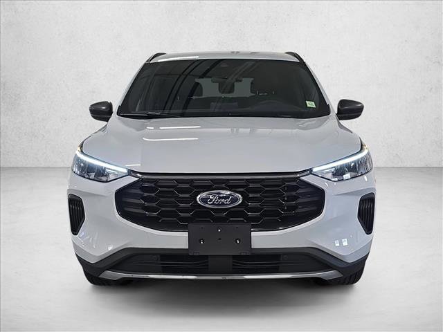 Used 2025 Ford Escape ST-Line image 2