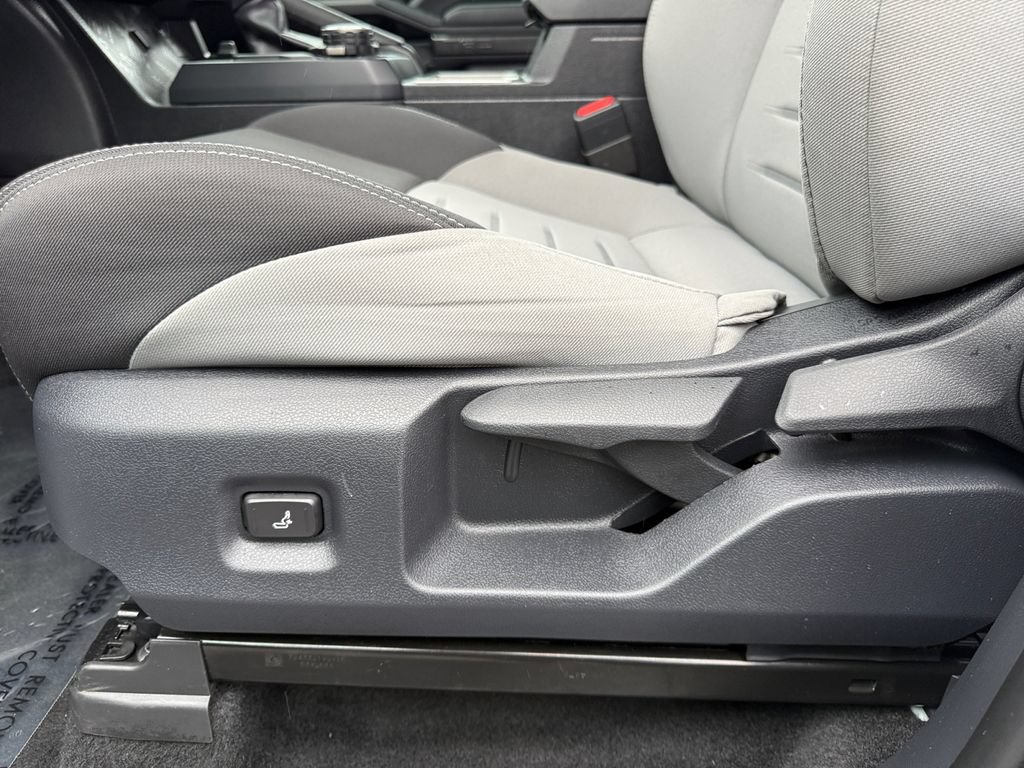 Used 2025 Toyota Tacoma TRD Sport AWD/4WD image 10