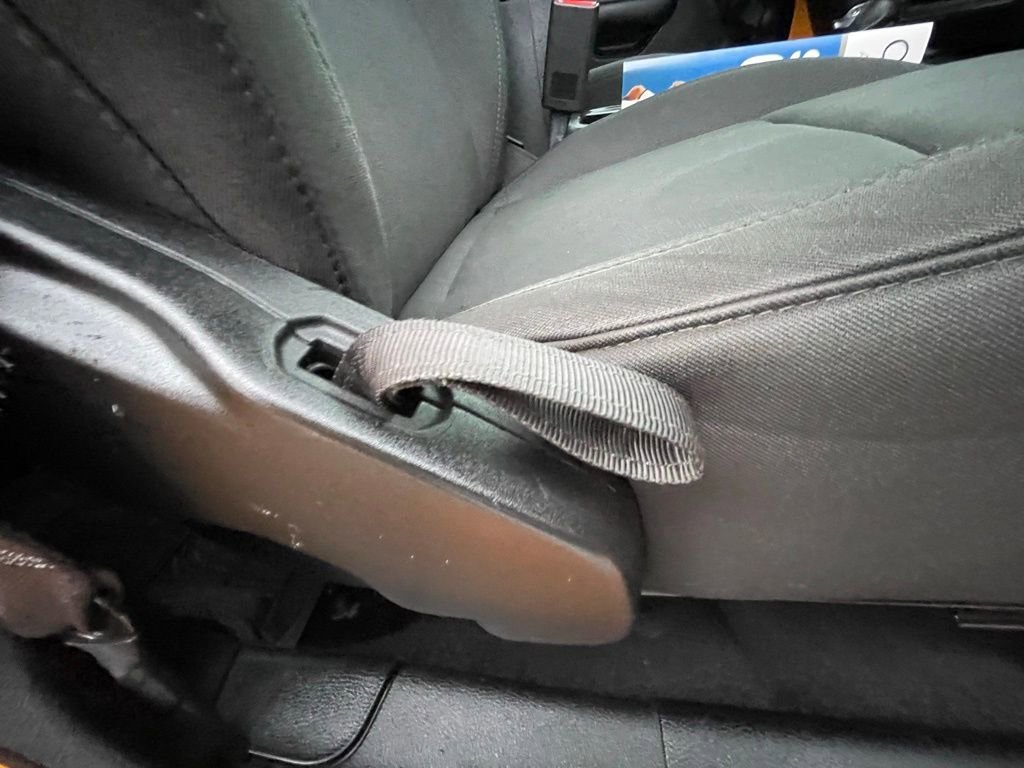 Certified 2018 Jeep Wrangler Unlimited Sport image 15