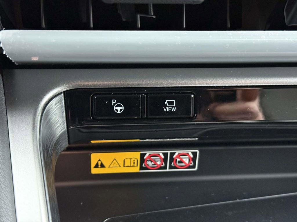 Used 2025 Lexus TX 500h AWD image 25