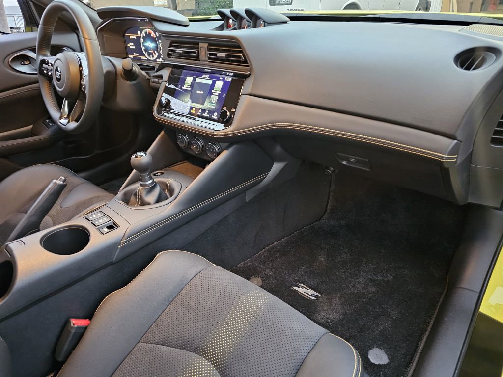 Used 2023 Nissan Z w/ Floor Mat Package (L93) image 22