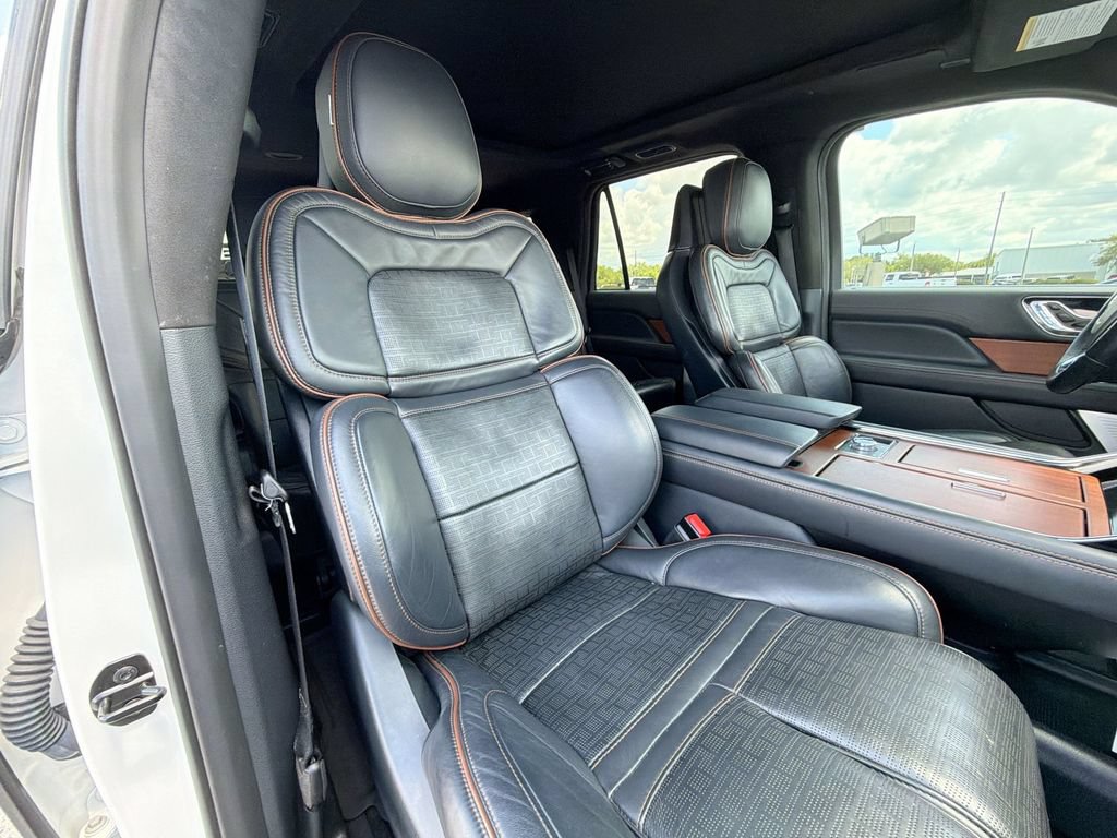 Used 2024 Lincoln Navigator Black Label AWD/4WD image 36