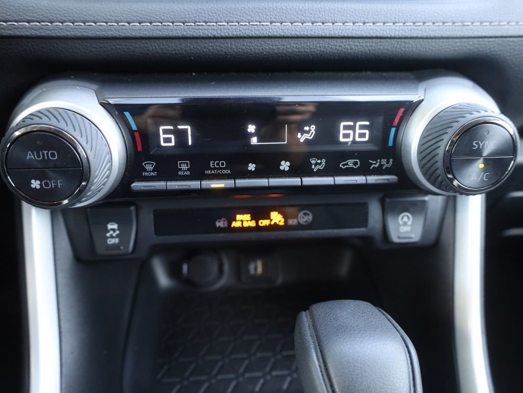 Used 2024 Toyota RAV4 XLE image 34