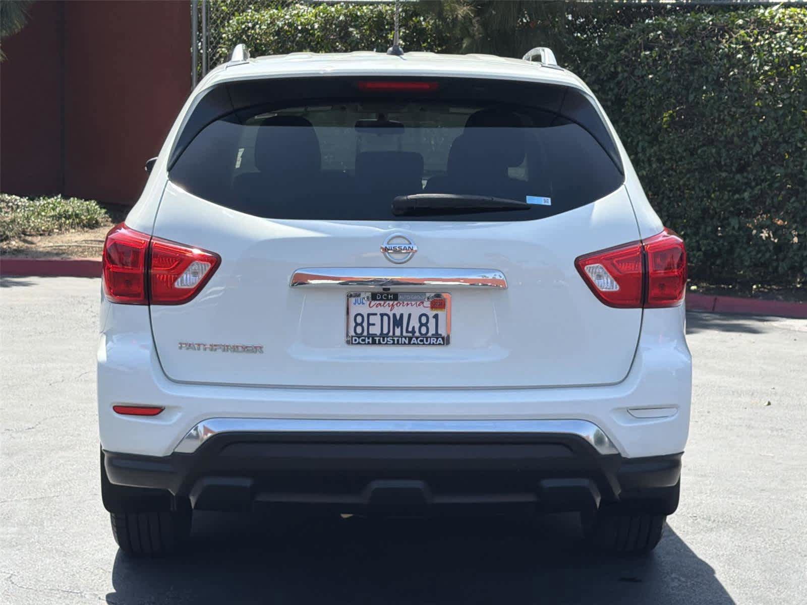 Used 2018 Nissan Pathfinder S FWD image 6