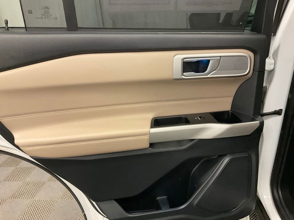 Used 2021 Ford Explorer Limited w/ Equipment Group 301A image 29