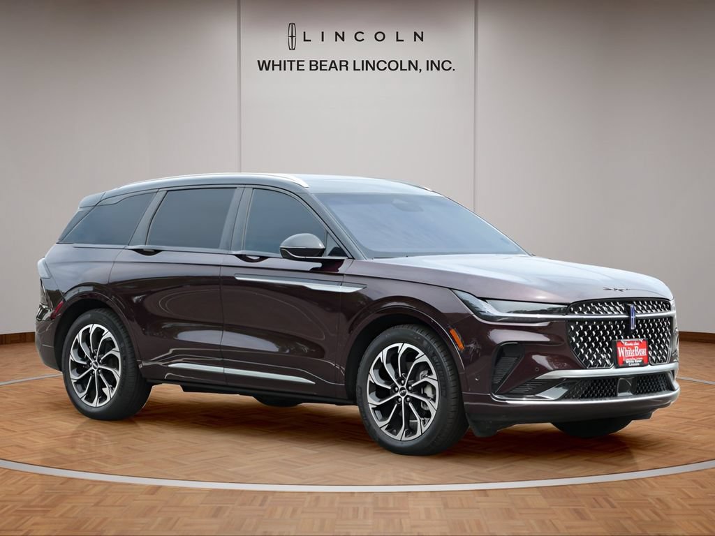 Used 2024 Lincoln Nautilus Reserve w/ Equipment Group 203A AWD/4WD image 3