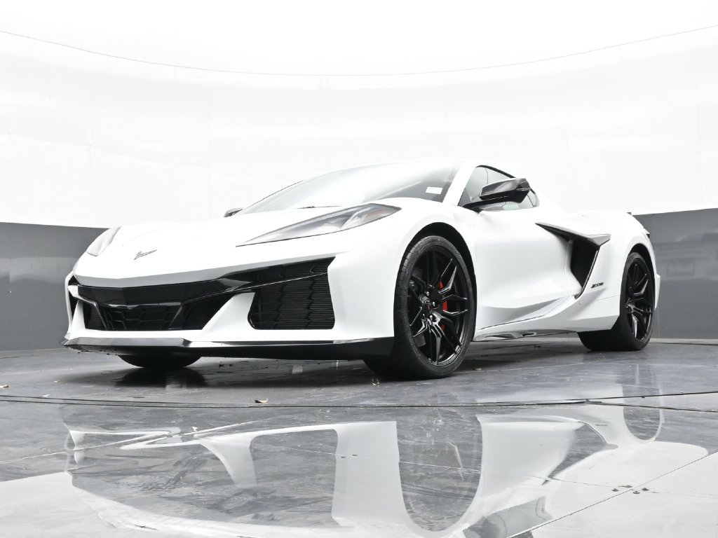 Used 2027 Chevrolet Corvette Z06 RWD image 26