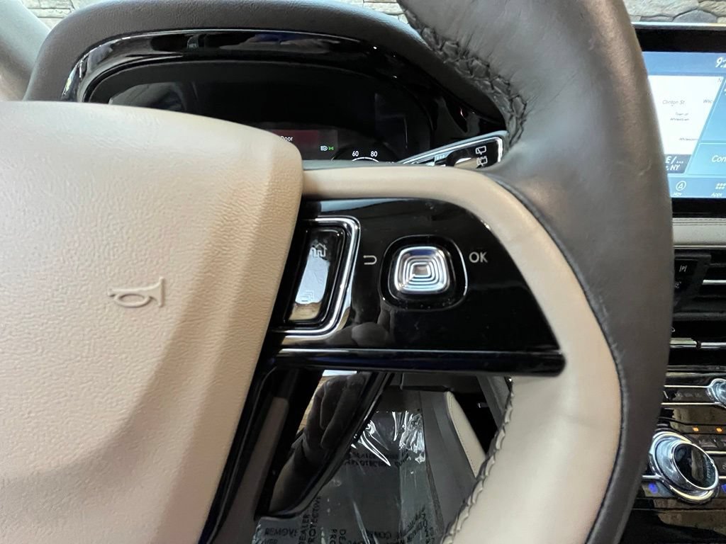 Used 2020 Lincoln Corsair Reserve w/ Equipment Group 201A AWD/4WD image 38