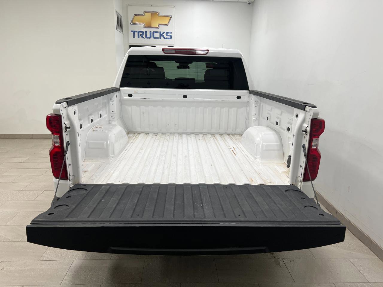 Used 2025 Chevrolet Silverado 1500 LT image 19