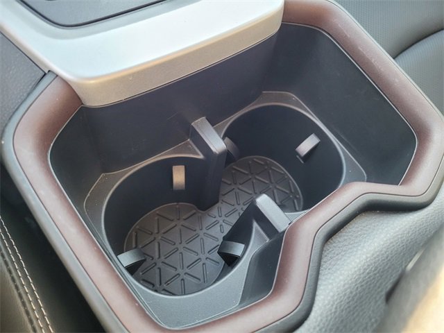 Used 2025 Toyota RAV4 Limited image 24