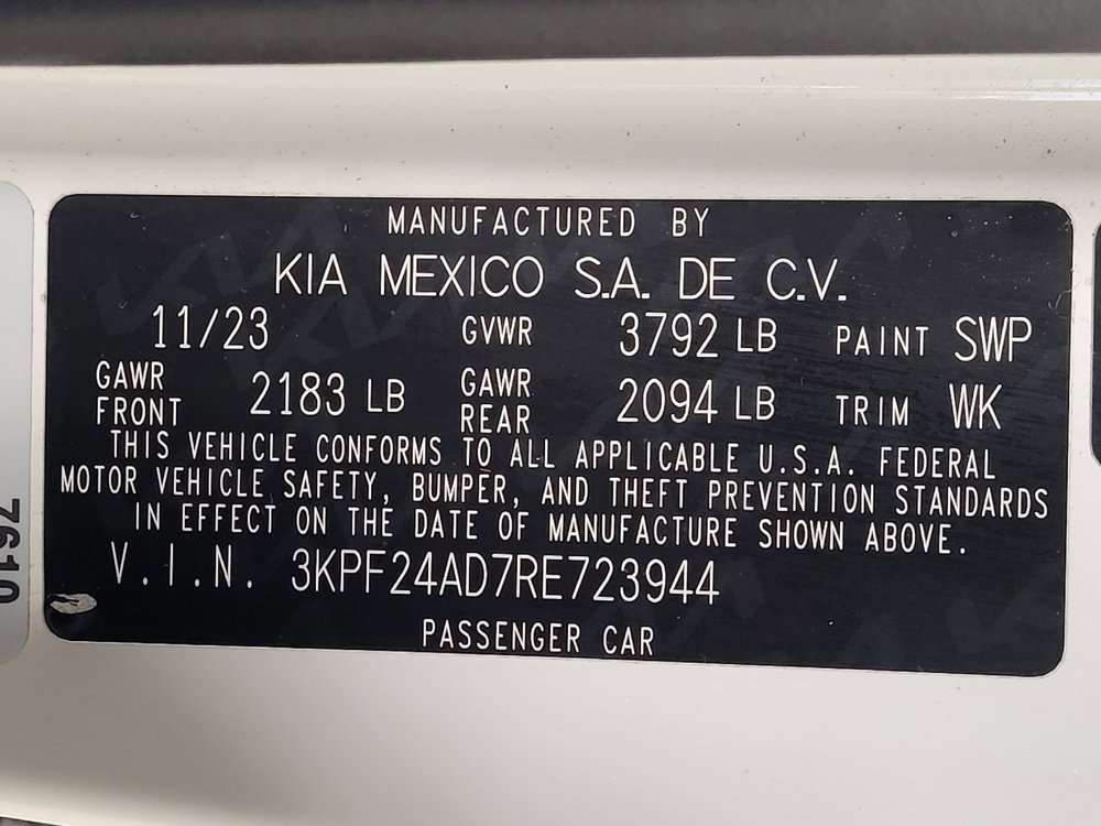 Used 2024 Kia Forte LXS FWD image 33