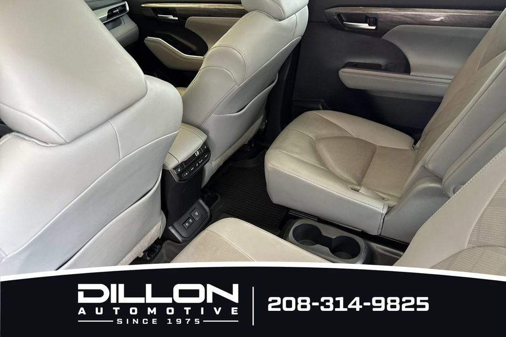 Used 2020 Toyota Highlander Platinum AWD/4WD image 15