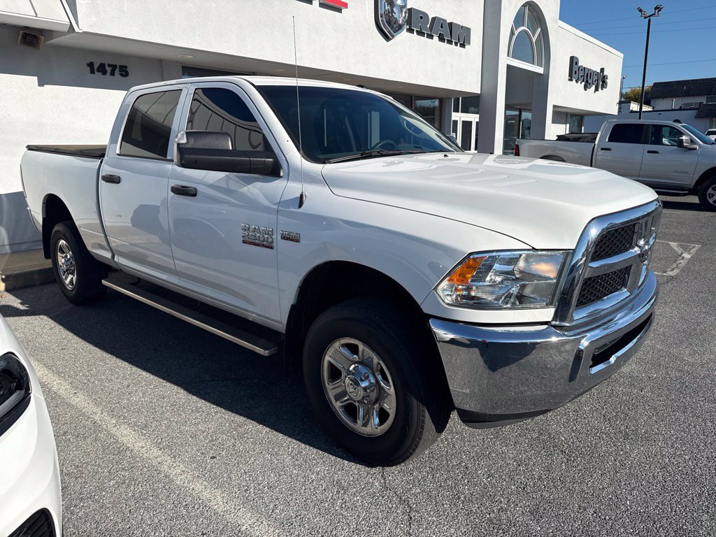 Used 2018 RAM 2500 Tradesman w/ Chrome Appearance Group AWD/4WD image 3