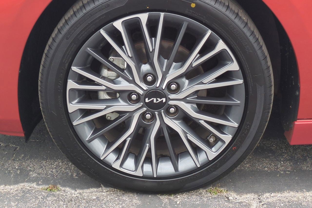 Certified 2023 Kia Forte GT-Line w/ GT-Line Premium Package image 28