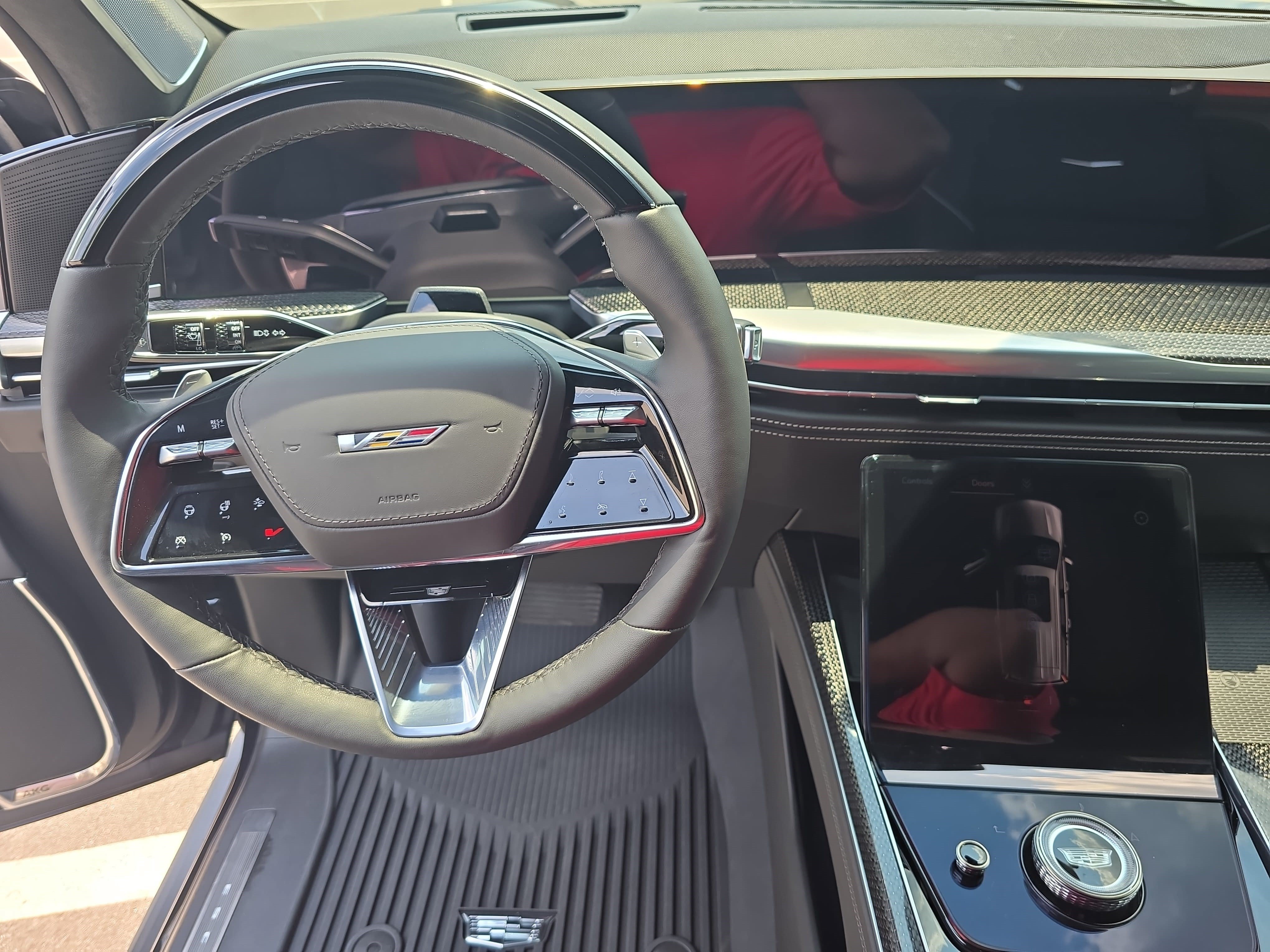 Used 2026 Cadillac Escalade ESV V AWD/4WD image 17